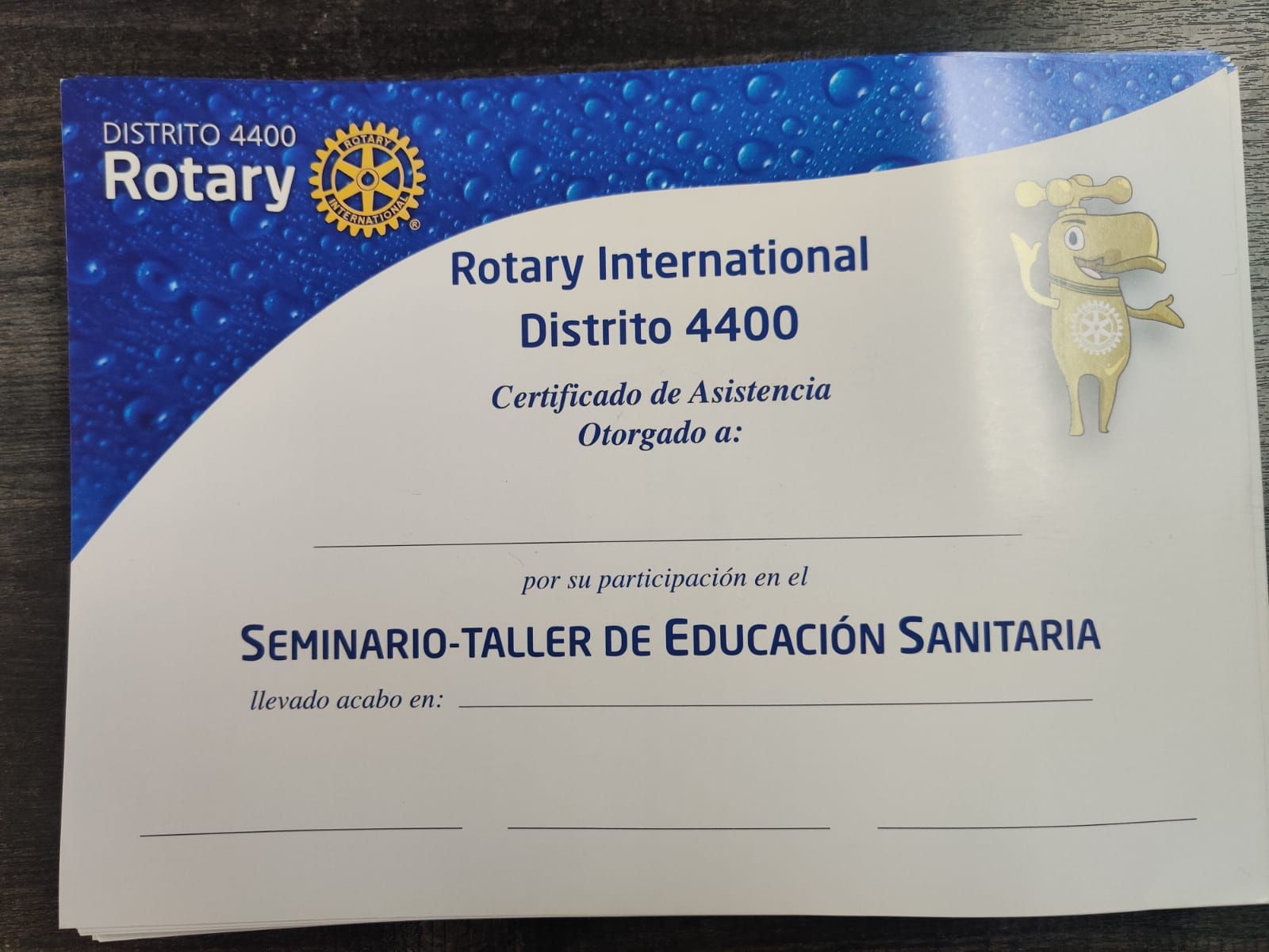 Certificado de asistencia del Seminario-Taller de Educación Sanitaria, emitido por el Distrito 4400 de Rotary International